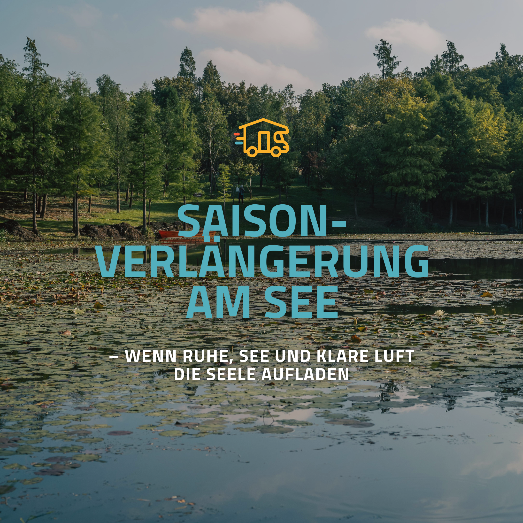 Bild vom See mit Tannen im Hintergrund